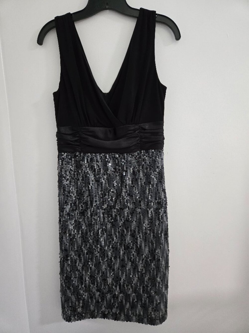 Collection by Dressbarn Black Sequin Dress Size 8 Sleeveless Evening Dress